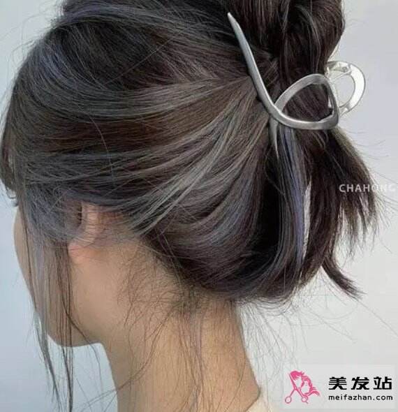 鯊魚夾怎么扎頭發好看 最美鯊魚夾扎發推薦
