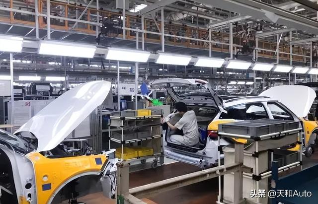 汽車故事 無數(shù)人汽車夢的起點，江南奧拓的兜兜轉轉（無數(shù)人汽車夢的起點）(7)