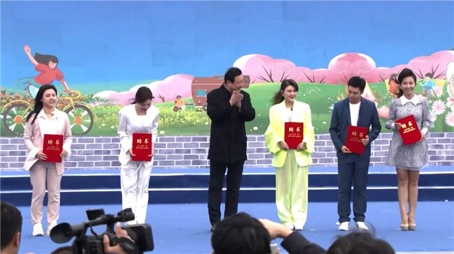 烏蘭圖雅擔任“河北文旅宣傳使者”