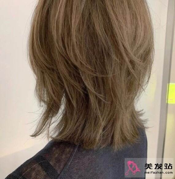 高層次中長發造型 時髦個性越看越美