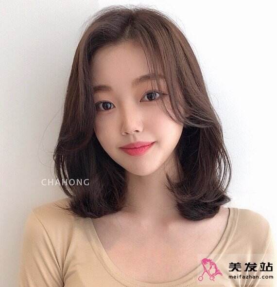 百搭免打理發型推薦 中長齊肩發不挑臉型