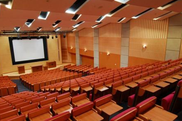 日本留學不知道報哪個學校？為你盤點十大日本經(jīng)濟大學排名