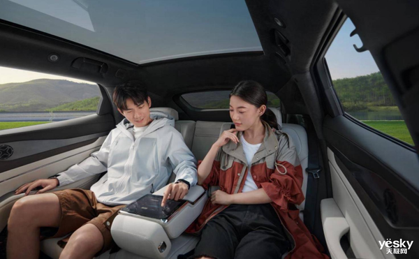 新能源汽車價(jià)格戰(zhàn)升級(jí)！騰勢(shì)N7定價(jià)激進(jìn)：堆料近乎瘋狂