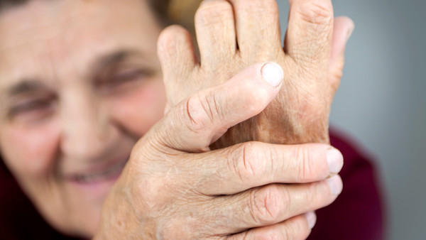 頸椎骨質增生胸椎間盤突出