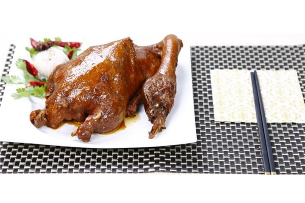 國內(nèi)最好的日本料理學(xué)院