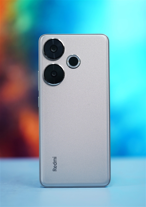 中端機首次用上驍龍8s Gen 3！Redmi Turbo 3圖賞