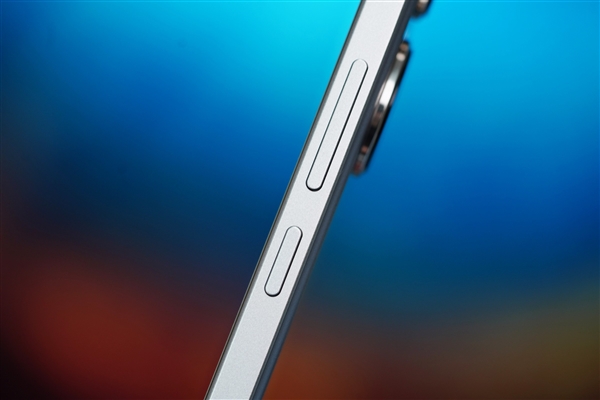 中端機首次用上驍龍8s Gen 3！Redmi Turbo 3圖賞