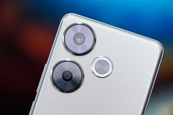 中端機首次用上驍龍8s Gen 3！Redmi Turbo 3圖賞