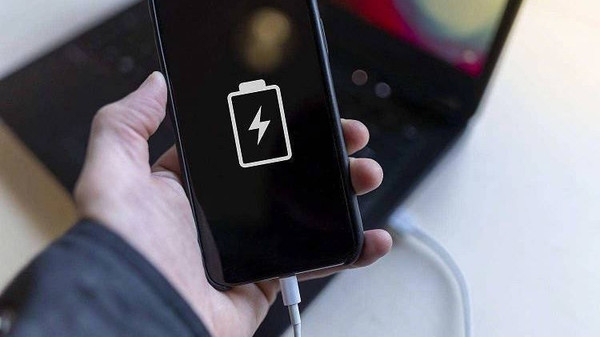 為什么iPhone充電速度那么慢：原來(lái)有這四點(diǎn)原因