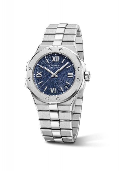 Chopard蕭邦全球品牌大使朱一龍佩戴珠寶腕表臻品出席“鐘表與奇跡”（Watches and Wonders）日內瓦高級鐘表展直播活動