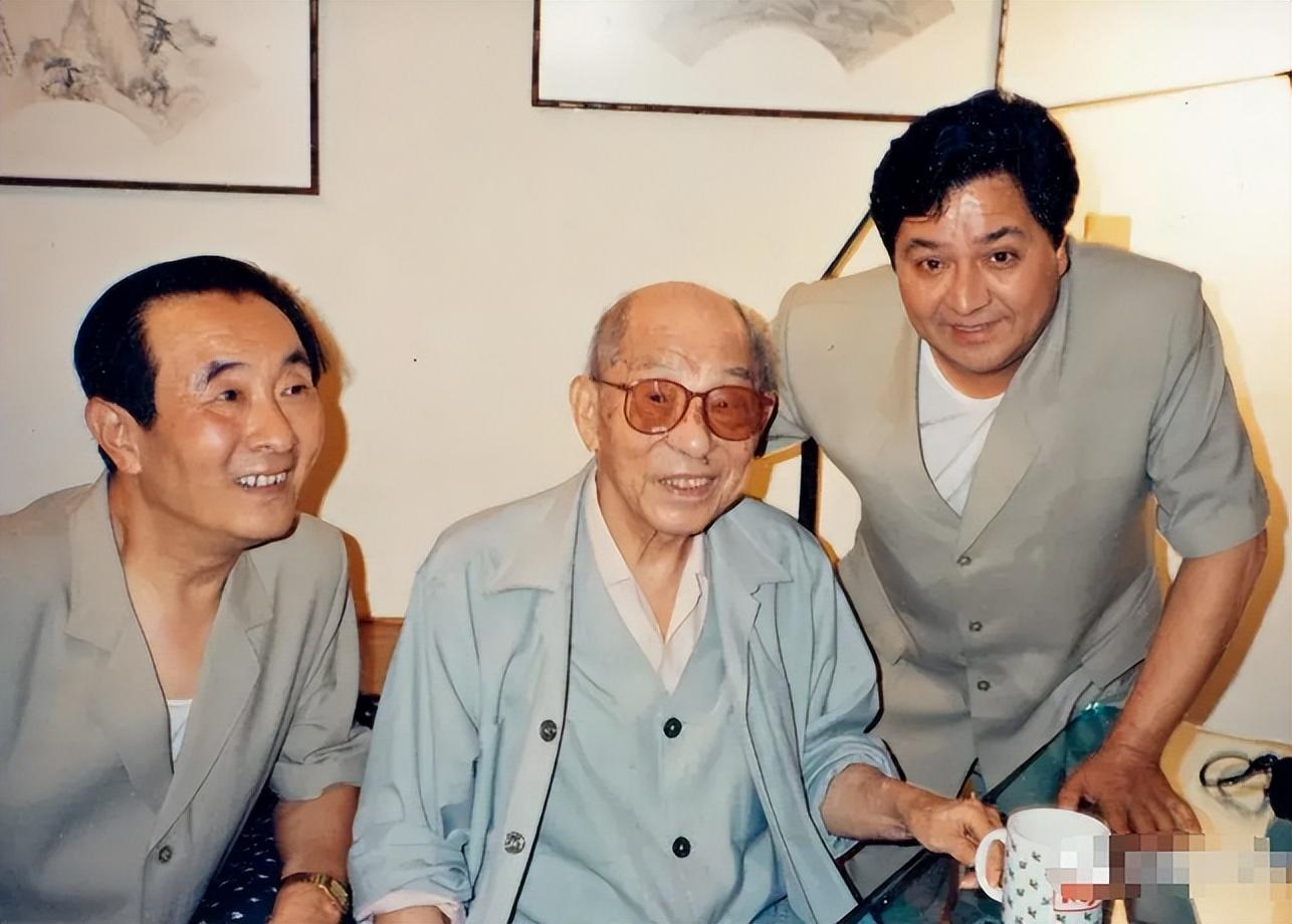 相聲表演藝術家陳涌泉92歲去世(著名清門相聲扛旗人陳涌泉介紹)的圖片 18 相聲表演藝術家陳涌泉92歲去世(著名清門相聲扛旗人陳涌泉介紹) 18