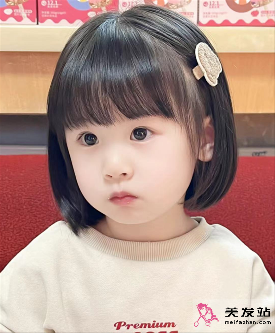 小女孩可愛(ài)波波頭 夏季清爽氣質(zhì)發(fā)型