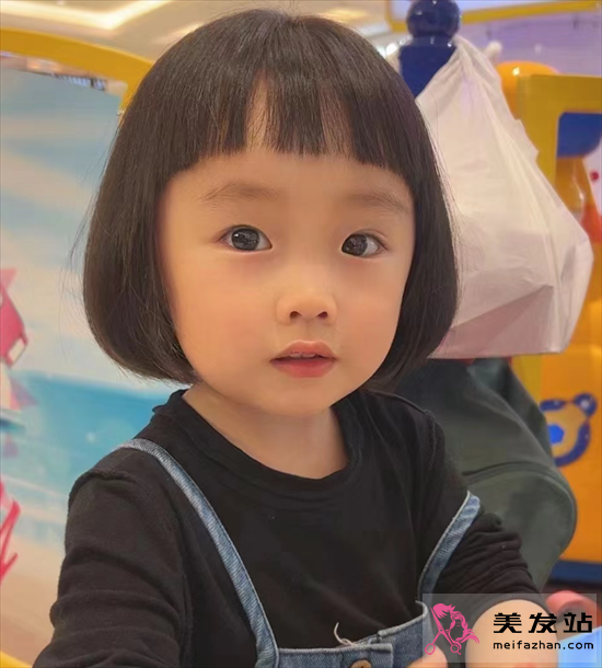 小女孩可愛波波頭 夏季清爽氣質發型