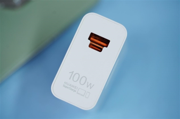 10999元！華為Pura 70 Ultra圖賞：伸縮攝像頭吸睛