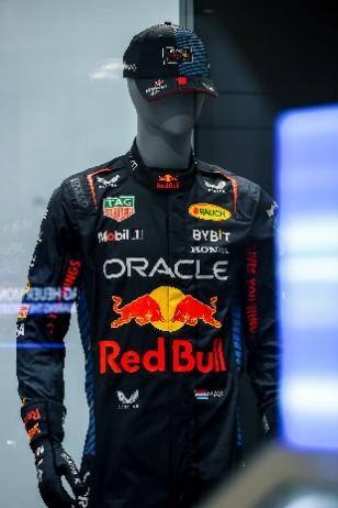 TAG HEUER 泰格豪雅開啟“追夢前行，競逐不止”先鋒限時展詮釋精準計時魅力與澎湃賽車激情的共鳴