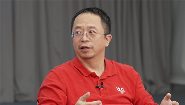周鴻祎：賣邁巴赫換國產車 不是為了給哪吒抬轎子