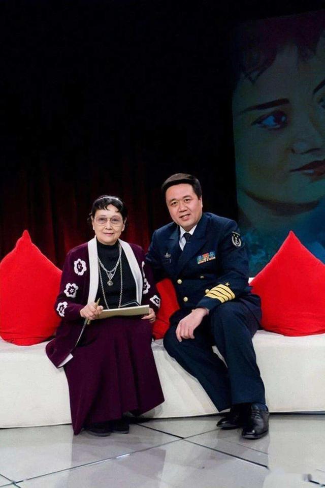 王曉棠 上世紀家喻戶曉的女將軍，60后們的女神，如今卻少有人知（上世紀家喻戶曉的女將軍）(7)