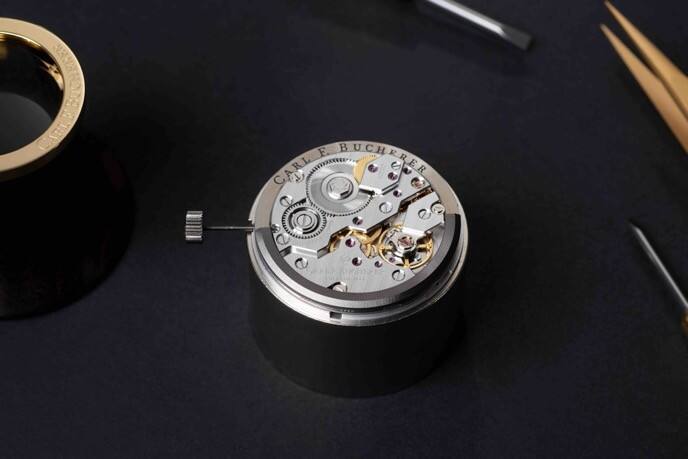 卓越制表工藝和高復雜外緣擺陀技術 寶齊萊(CARL.F.BUCHERER) 最新表款均采用自制機芯并配備高級復雜功能