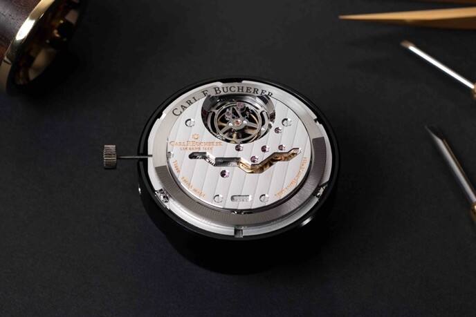 卓越制表工藝和高復雜外緣擺陀技術 寶齊萊(CARL.F.BUCHERER) 最新表款均采用自制機芯并配備高級復雜功能