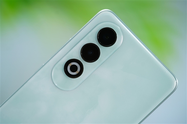 顏如玉！OPPO K12青云圖賞