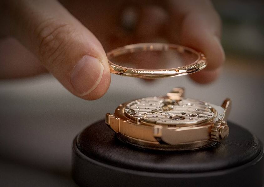 Chopard蕭邦全球品牌大使朱一龍參觀品牌工坊，探秘卓越匠藝與至臻美學