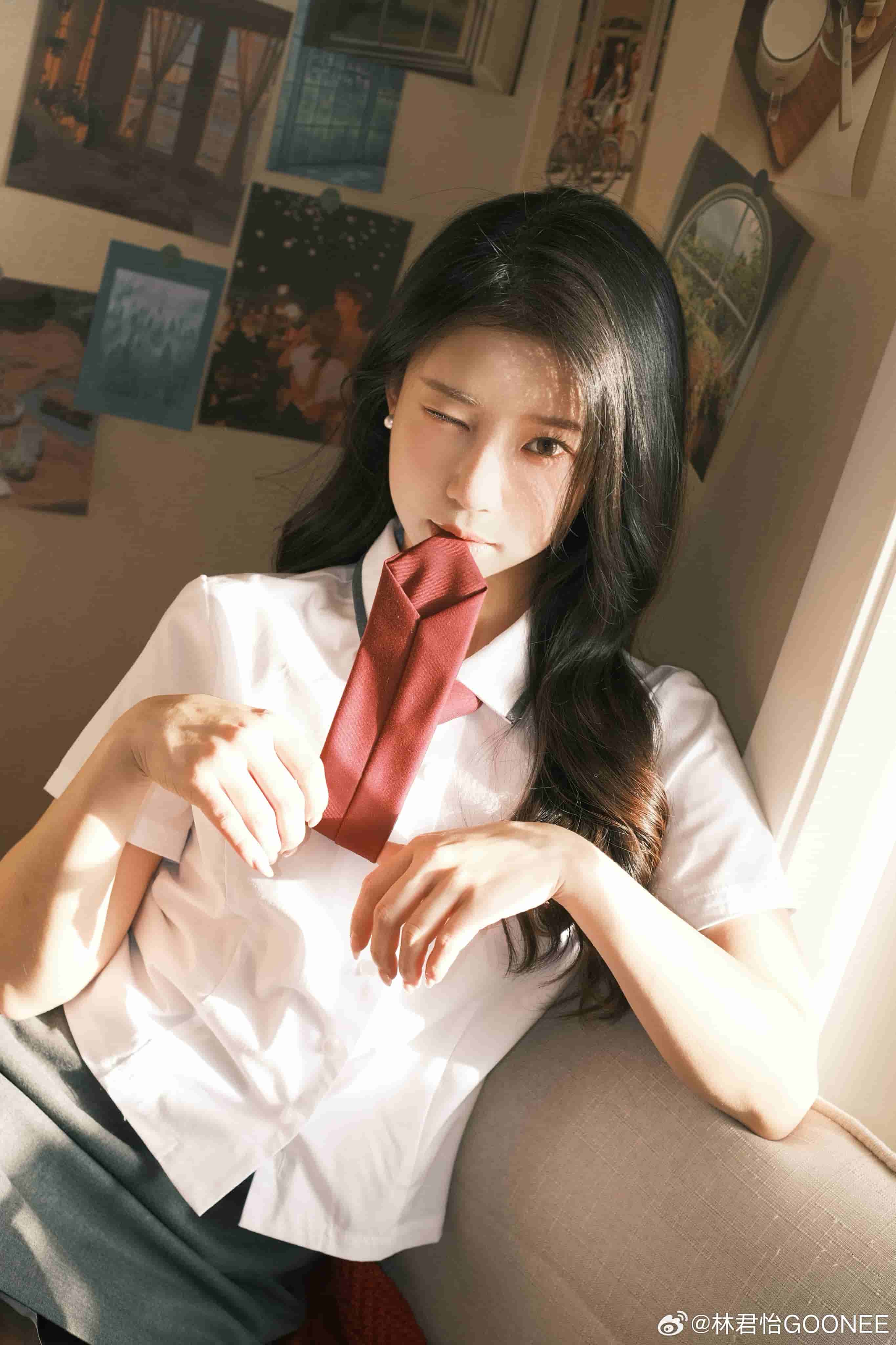 古裝互動游戲《許愿，我要帶她們回現代》限時折扣價37.8元