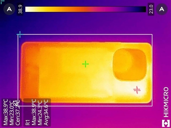 iQOO Z9 Turbo上手：1999元同檔佳性能手機