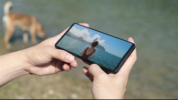 索尼Xperia 1 VI手機官圖曝光：砍掉祖傳4K帶魚屏、配驍龍8 Gen3