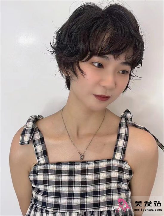 日系簡單短發 利落清新好打理
