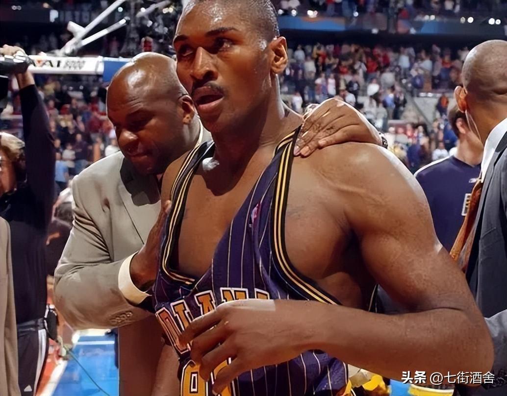 nba球員睡過的中國女星，慘被男友家暴至肛裂 24