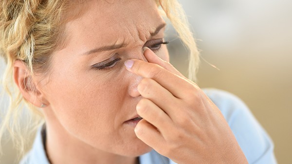 鼻塞、流鼻涕、喉嚨痛能吃感冒藥嗎？