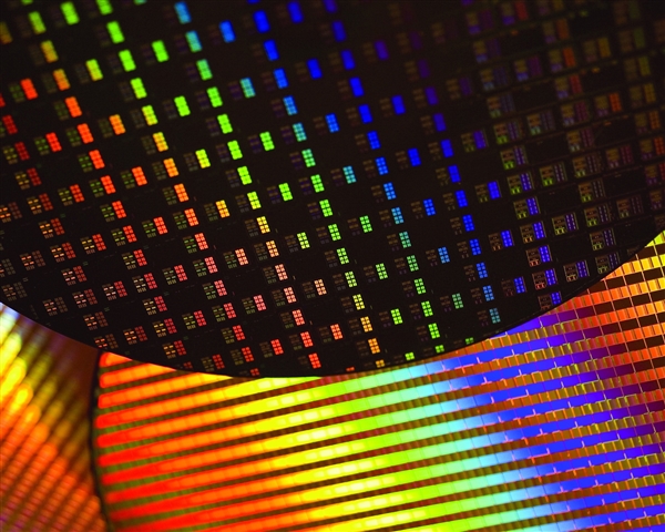 中芯國際聯(lián)席CEO：一季度收到手機廠商急單 考慮優(yōu)先供應(yīng)