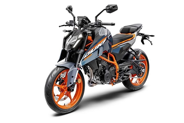3萬9千8！全新KTM 390 DUKE上市：單缸四沖程可彈射起步