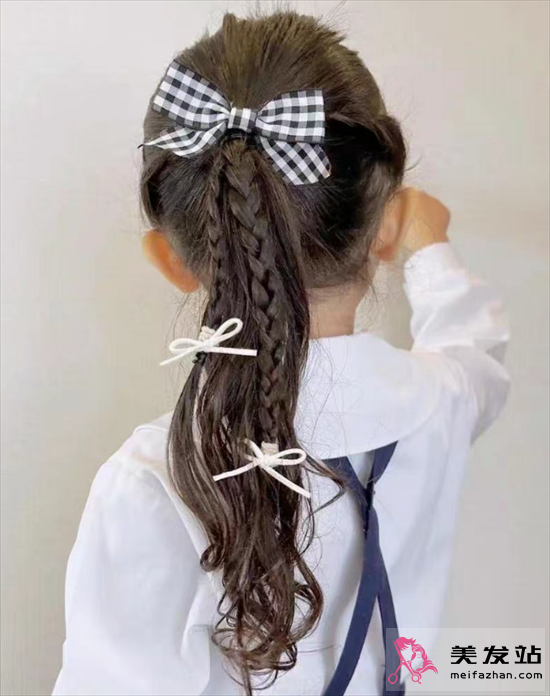小女孩百變扎發 五一國慶發型推薦