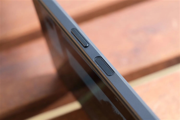 售價過萬！索尼Xperia 1 VI圖賞：無挖孔全面屏 行業罕見