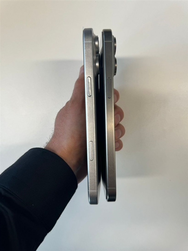 6.9英寸史上大屏！iPhone 16 Pro Max新機模出爐：確認新增拍照按鈕