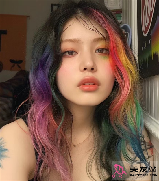 夏季必備彩虹色挑染 美麗時尚不挑人