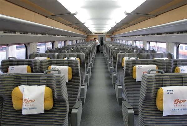 12306回應高鐵買靠窗座位沒有窗：列車布局不同 不能保證都有窗戶