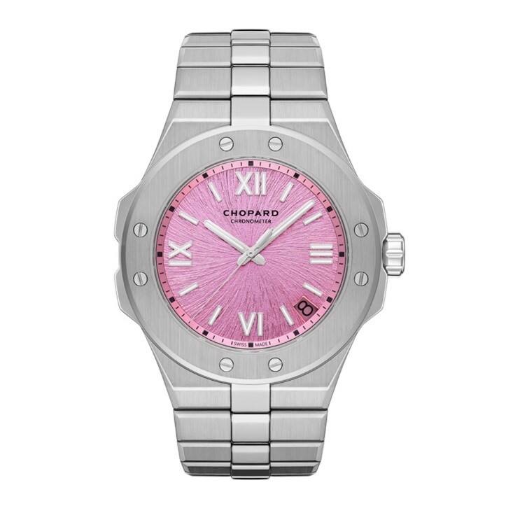 熠熠群星佩戴Chopard蕭邦臻品杰作 亮相第77屆戛納電影節鄭保瑞執導電影《九龍城寨之圍城》（Twilight of the Warriors Walled in）首映禮