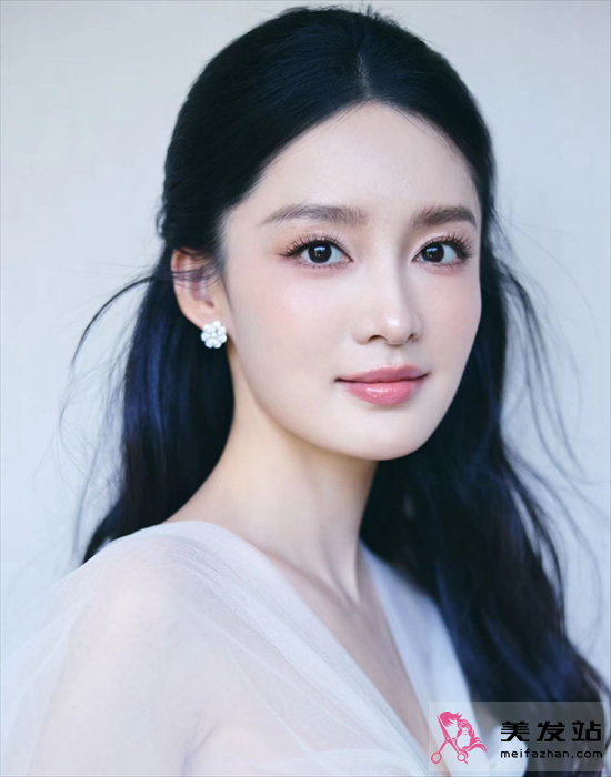 李沁公主頭半扎發 夏季度假風造型