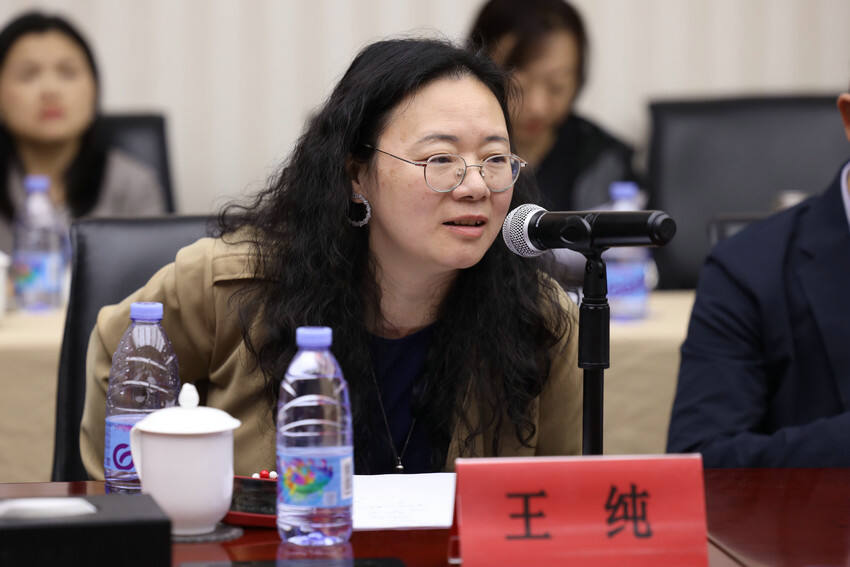 電影《你是我的英雄》研討會在京舉行