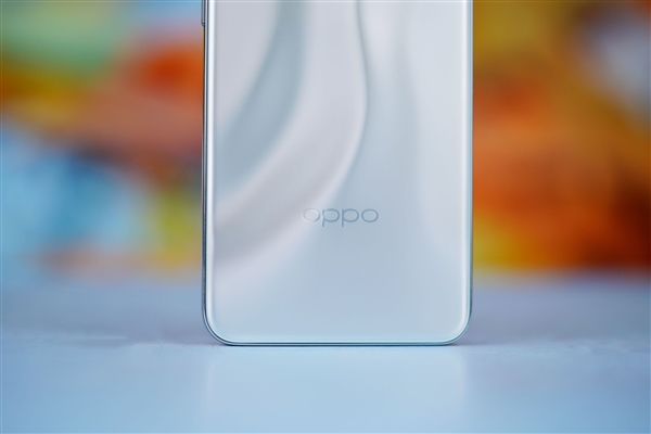 液態金屬般質感！OPPO Reno12圖賞