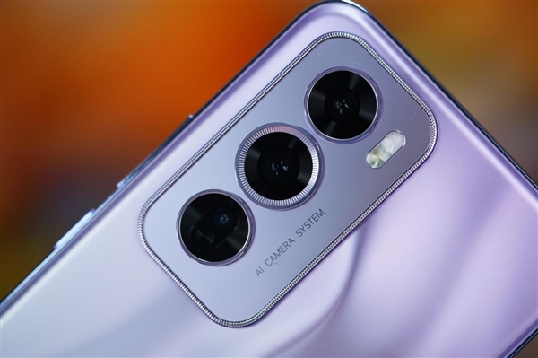 天璣9200+星速版加持！OPPO Reno12 Pro圖賞