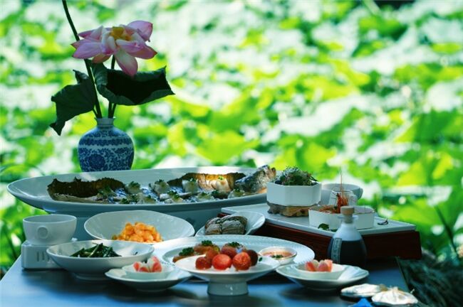 龍舟花燈船、非遺游園會、限定五黃宴……烏鎮(zhèn)景區(qū)端午活動上新
