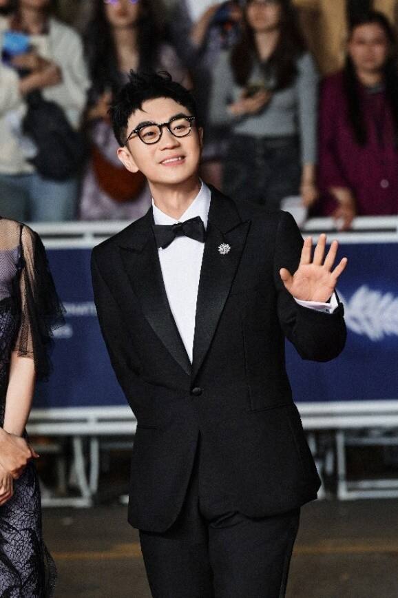 Chopard蕭邦-紅毯珠寶商 導演陳可辛，演員王傳君，導演、演員大鵬佩戴Chopard蕭邦珠寶腕表臻品 亮相第77屆戛納電影節(jié)《醬園弄》首映紅毯