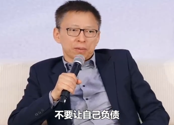 張朝陽(yáng)鼓勵(lì)年輕人努力當(dāng)網(wǎng)紅：不用交房租不用店面 成本最低
