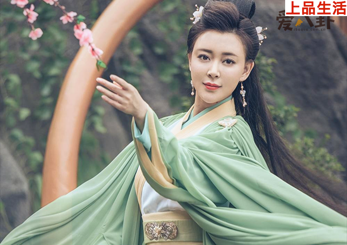 演員桑娜劇照