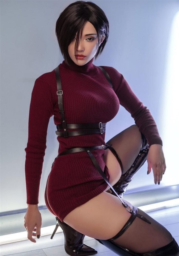 烏克蘭美女Cos《咒術回戰》冥冥：皮衣黑絲身材熱辣