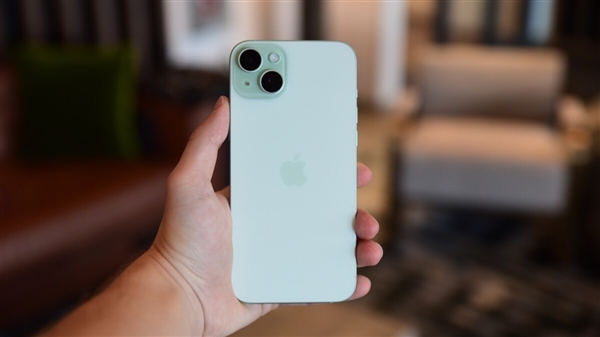 曝蘋果正研發超薄手機：明年發布 命名iPhone 17 Slim