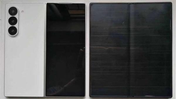 三星Galaxy Z Fold6機模泄露：機身進一步收窄 整體更方正